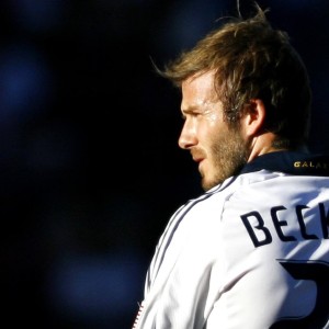 kaiyun体育app-湖人队球员集体外出 享受难得休闲时光，湖人全体队员合照