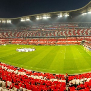 kaiyun.com-太阳翻盘勇士，季后赛首轮中杜兰特砍下47分，杜兰特伤退勇士遭太阳16分逆转