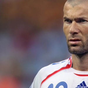 kering.com-梅西传射建功，巴黎击败克雷泽罗森，巴黎官宣梅西